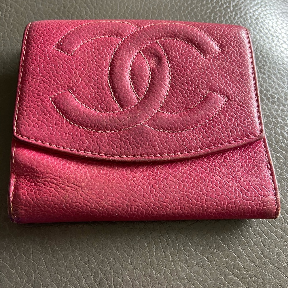 Chanel compact wallet